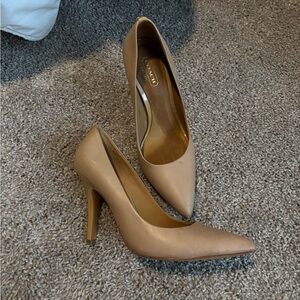 Coach tan leather heels